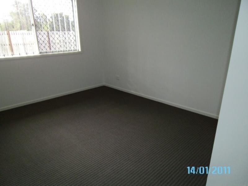 42 Adam St, Beachmere QLD 4510