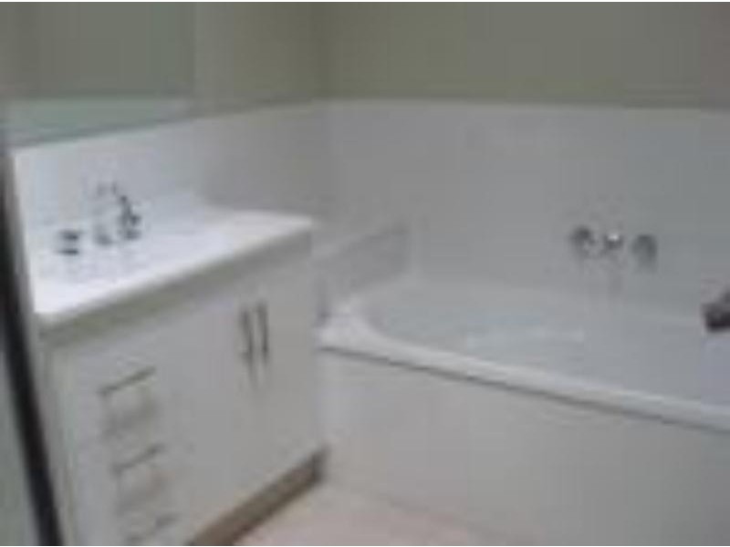 87 Cardena Dr, Augustine Heights QLD 4300