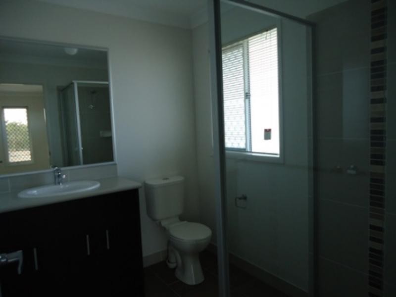 16 Moor  Cct, Warner QLD 4500