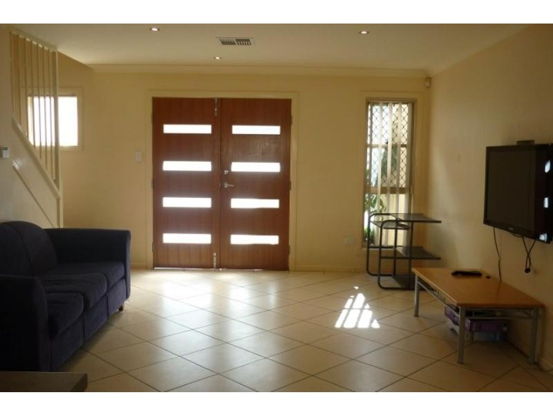 2/53 Harlen  Rd, Salisbury QLD 4107