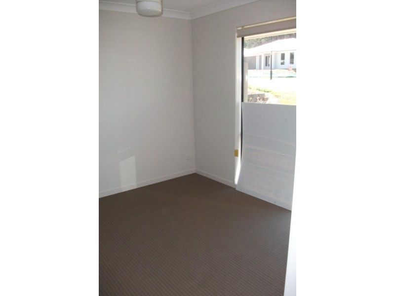 8 Crestwood St, Bahrs Scrub QLD 4207