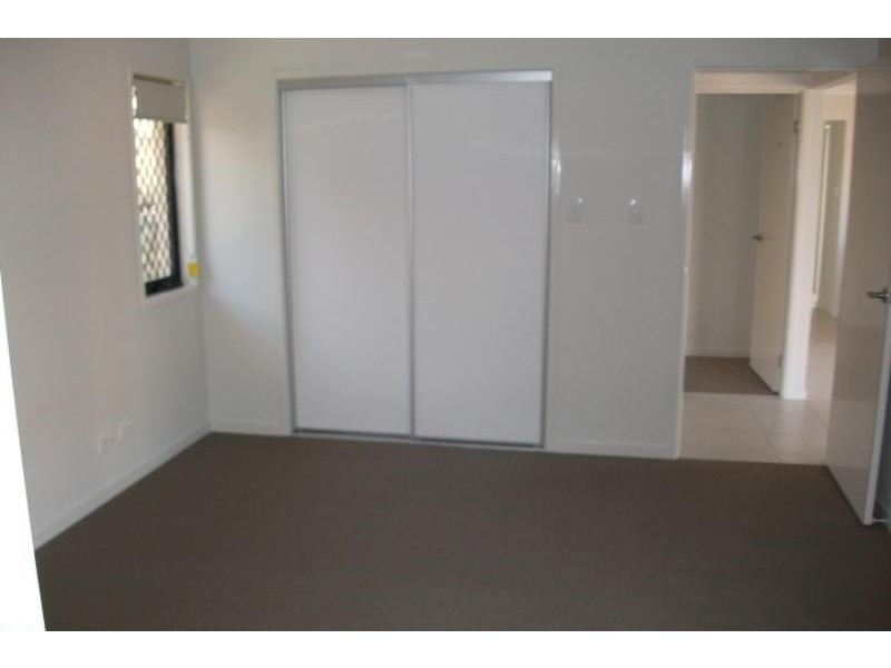 8 Crestwood St, Bahrs Scrub QLD 4207