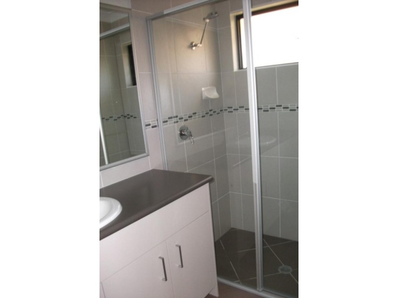 8 Crestwood St, Bahrs Scrub QLD 4207