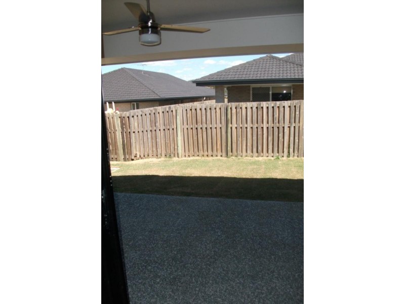 8 Crestwood St, Bahrs Scrub QLD 4207