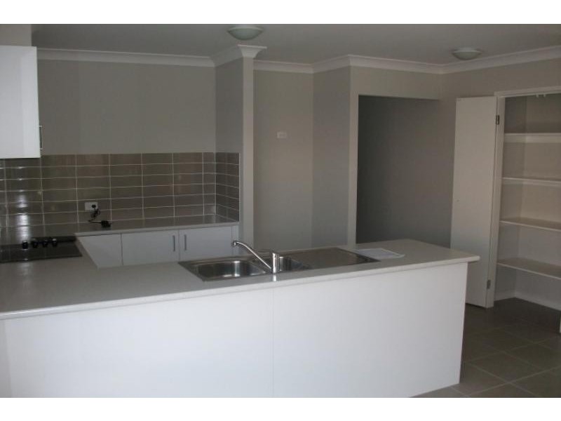 15 Skyline Cct, Bahrs Scrub QLD 4207