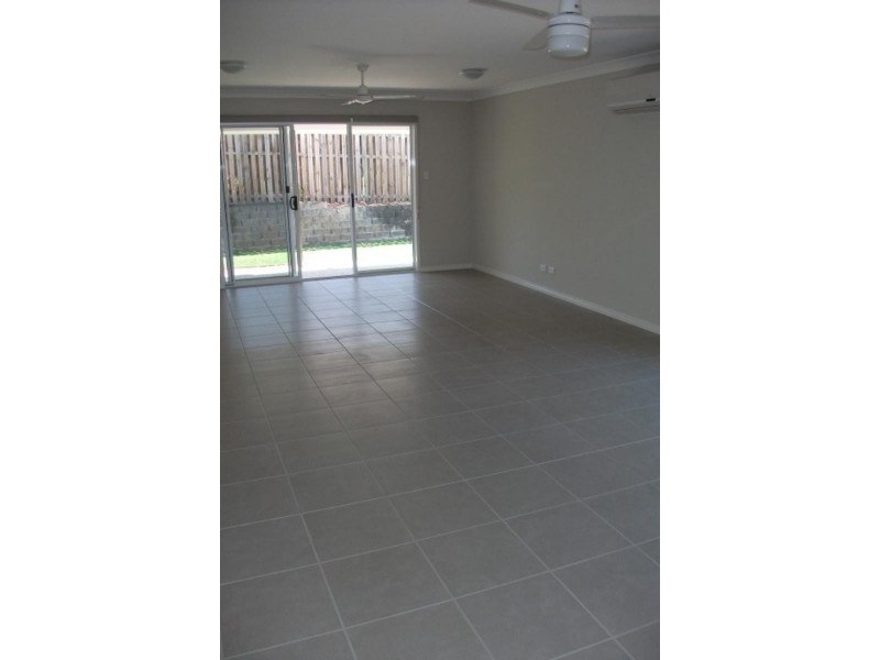 15 Skyline Cct, Bahrs Scrub QLD 4207