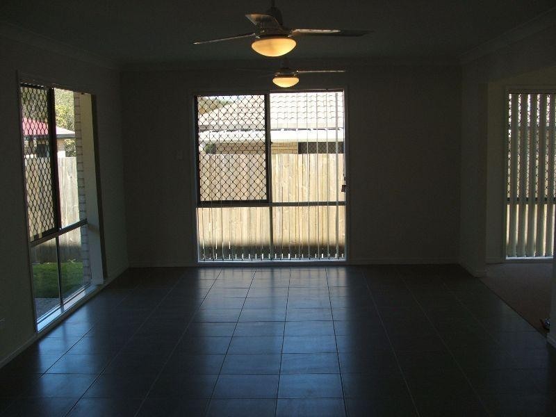 2 Camphor Ct, Victoria Point QLD 4165