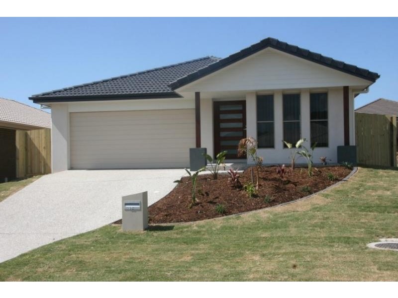 52 Bella  Bvd, Willow Vale QLD 4209