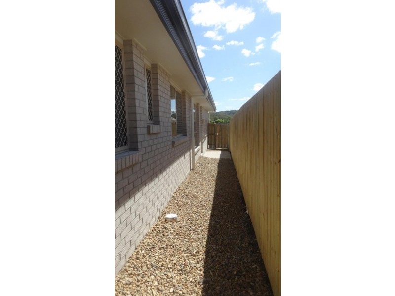 52 Bella  Bvd, Willow Vale QLD 4209