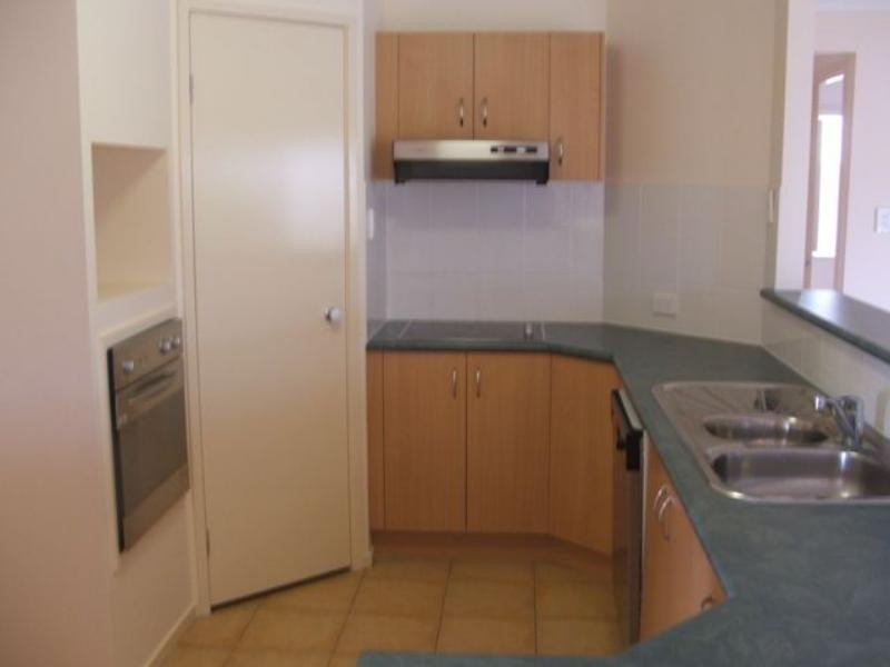 2 Aristida  Ct, Victoria Point QLD 4165