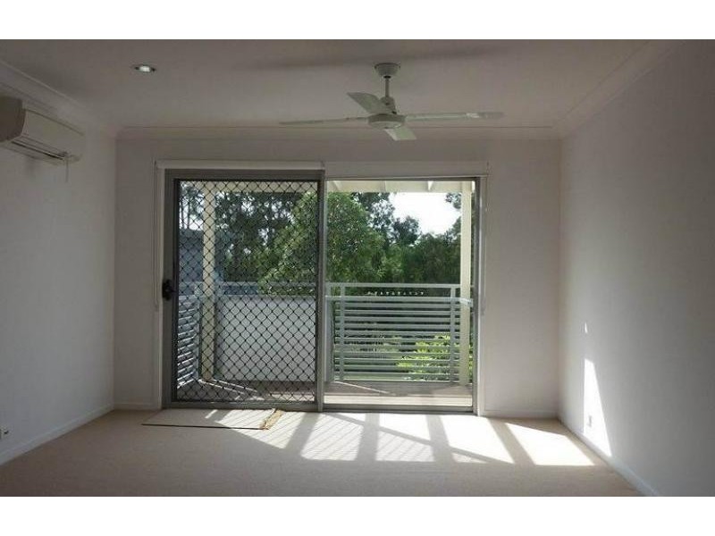 3/446-448 Pine Ridge Rd, Coombabah QLD 4216