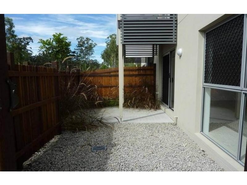 3/446-448 Pine Ridge Rd, Coombabah QLD 4216