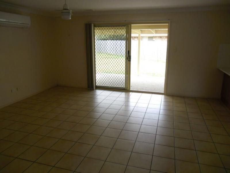 21 Jay Cres, Redland Bay QLD 4165