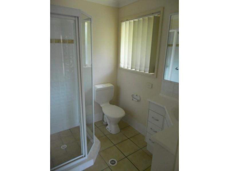 21 Jay Cres, Redland Bay QLD 4165