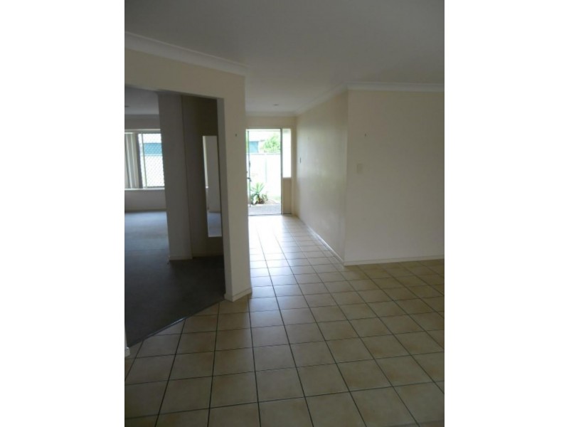 21 Jay Cres, Redland Bay QLD 4165