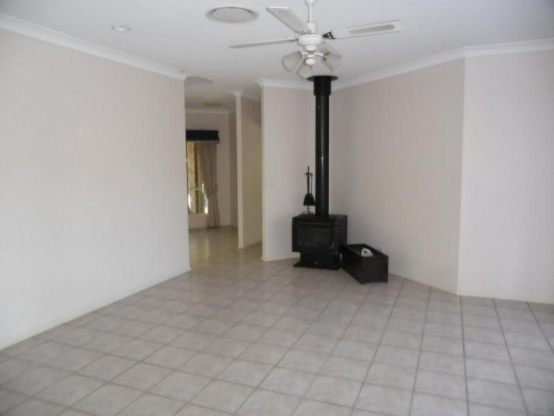 10 Mackay Ct, Sunnybank Hills QLD 4109