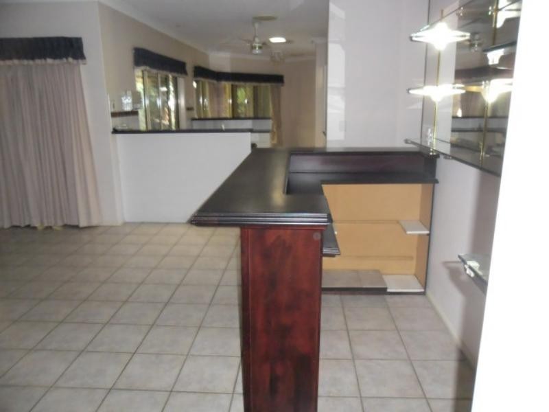 10 Mackay Ct, Sunnybank Hills QLD 4109