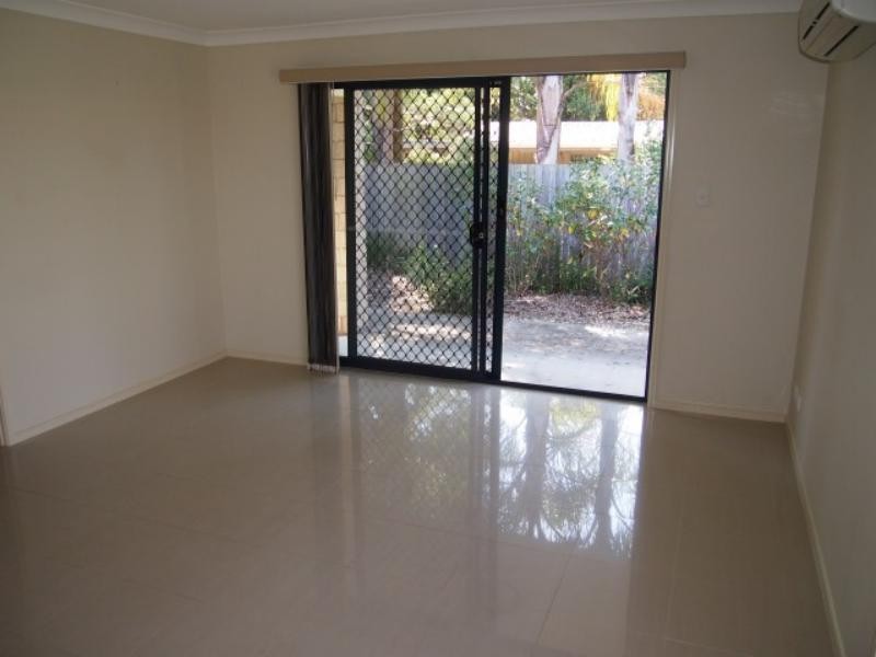 4/161 Colburn  Ave, Victoria Point QLD 4165