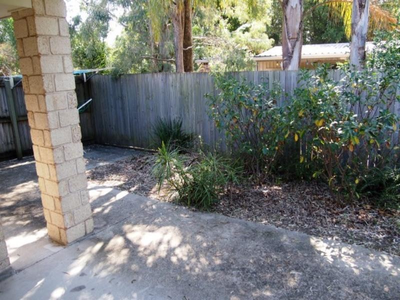 4/161 Colburn  Ave, Victoria Point QLD 4165