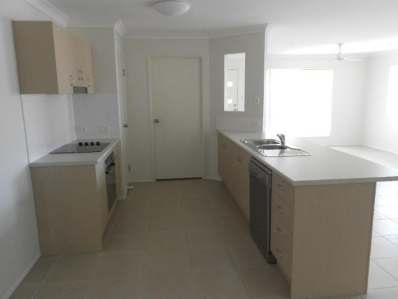 6 Renee St, Redbank Plains QLD 4301