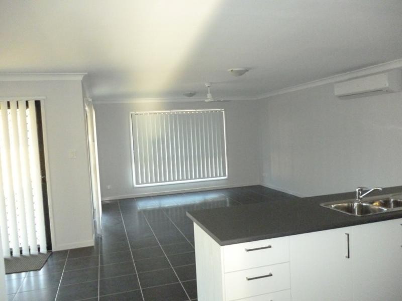 13  Armisfield  St, Doolandella QLD 4077