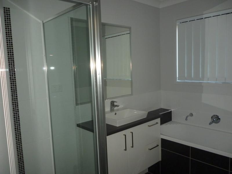 13  Armisfield  St, Doolandella QLD 4077