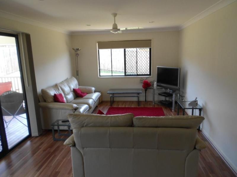 4 Sienna Pl, Redbank Plains QLD 4301