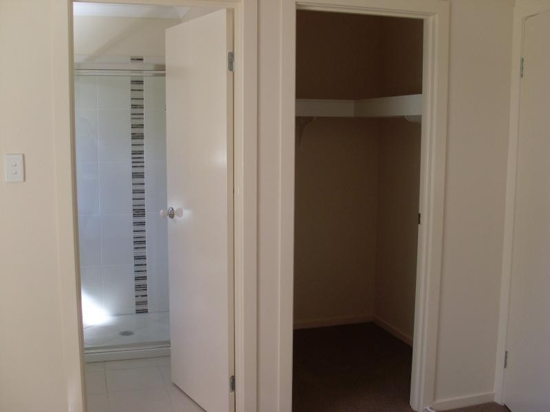 40 Huntley  Cres, Redbank Plains QLD 4301