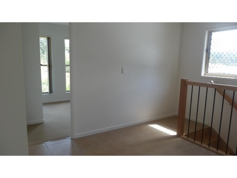 8 Blackstump Ct, Gilston QLD 4211