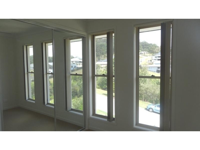 8 Blackstump Ct, Gilston QLD 4211