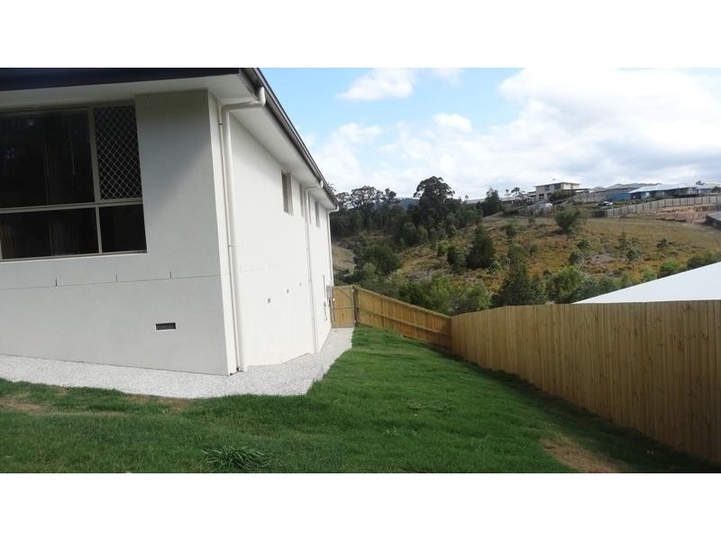 8 Blackstump Ct, Gilston QLD 4211