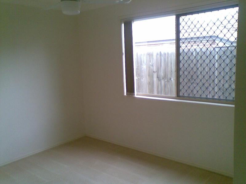 61 Watarrka Dr, Parkinson QLD 4115