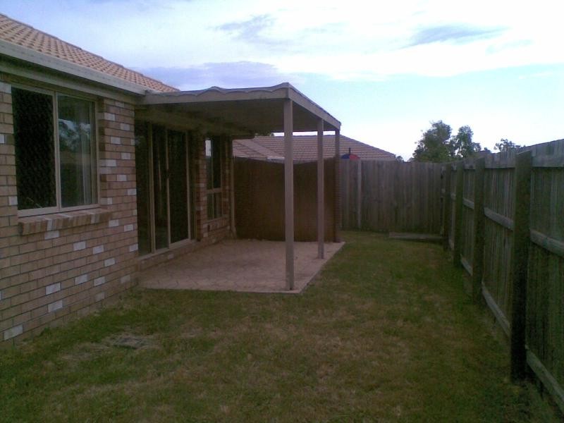 61 Watarrka Dr, Parkinson QLD 4115