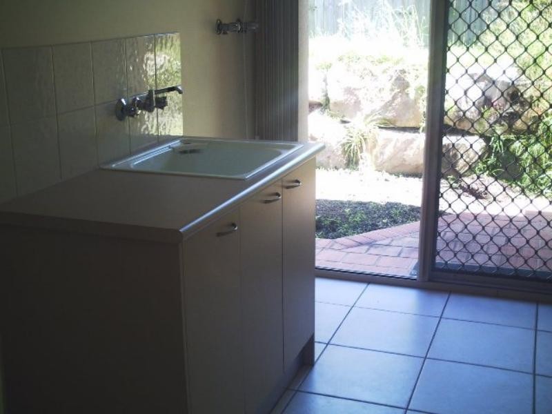 18 Mitchell Pl, Parkinson QLD 4115