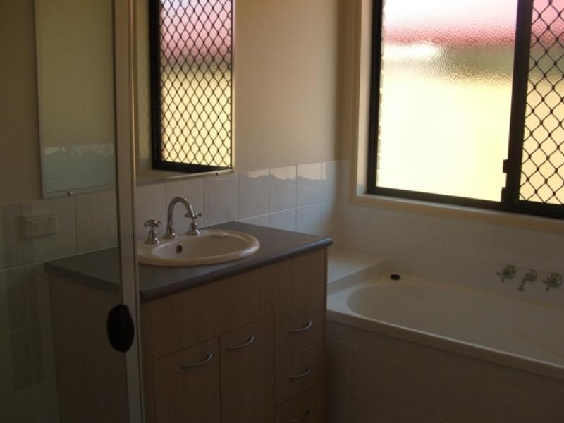 16 Hinterland  Cres, Algester QLD 4115