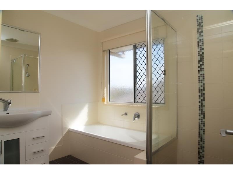 24 Rasmussen Cres, Redbank Plains QLD 4301