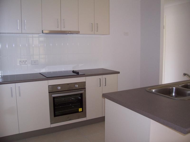 12 Elcock  Ave, Crestmead QLD 4132