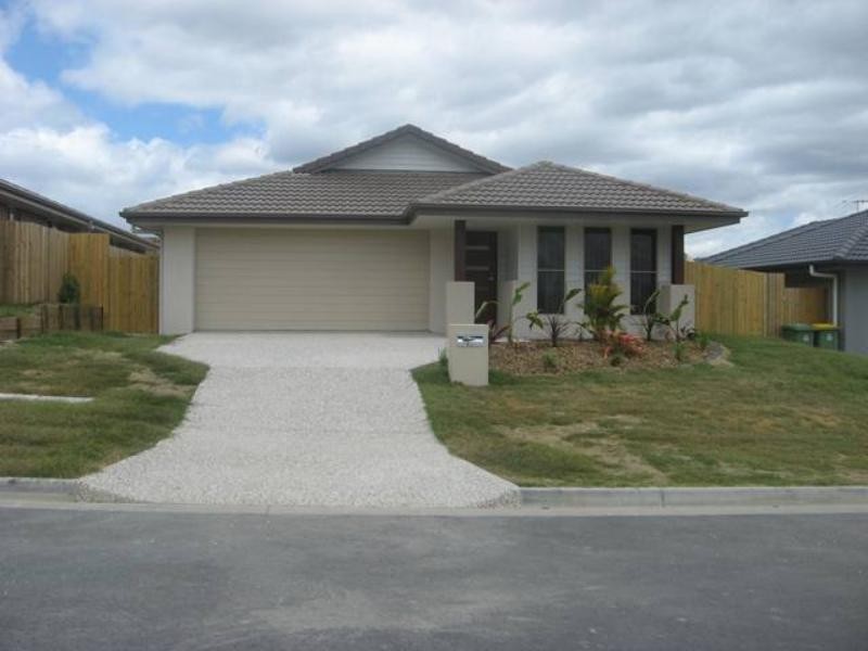 60 McLachlan Cct, Pimpama QLD 4209