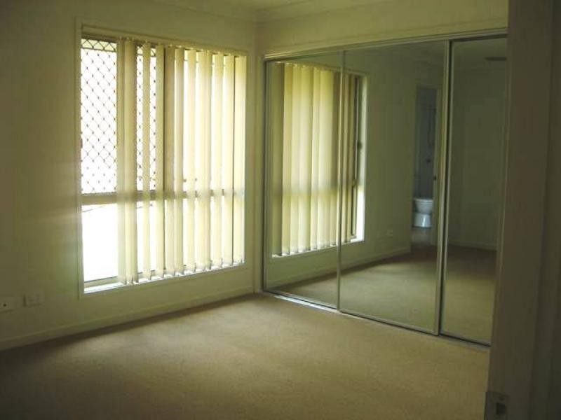60 McLachlan Cct, Pimpama QLD 4209