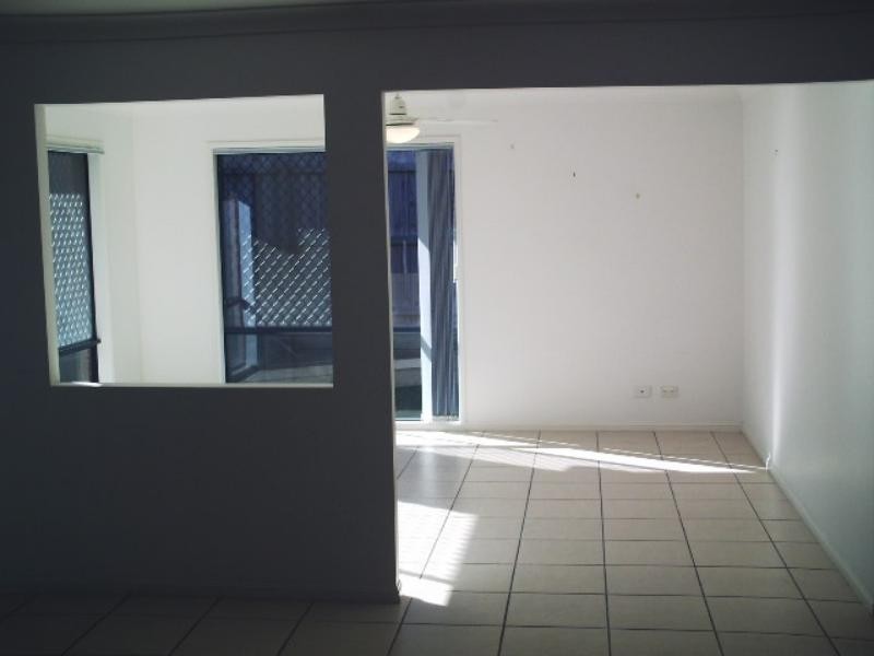 4 Dennis  Cl, Calamvale QLD 4116