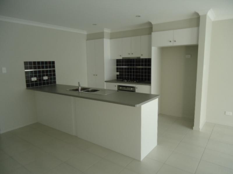 19 Burdekin  Cct, Warner QLD 4500