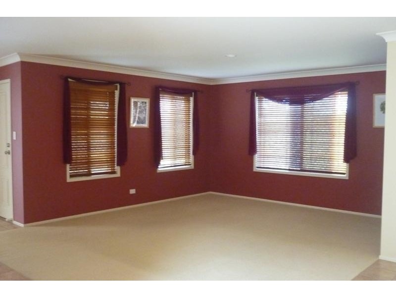 60 Sunflower Cres, Calamvale QLD 4116