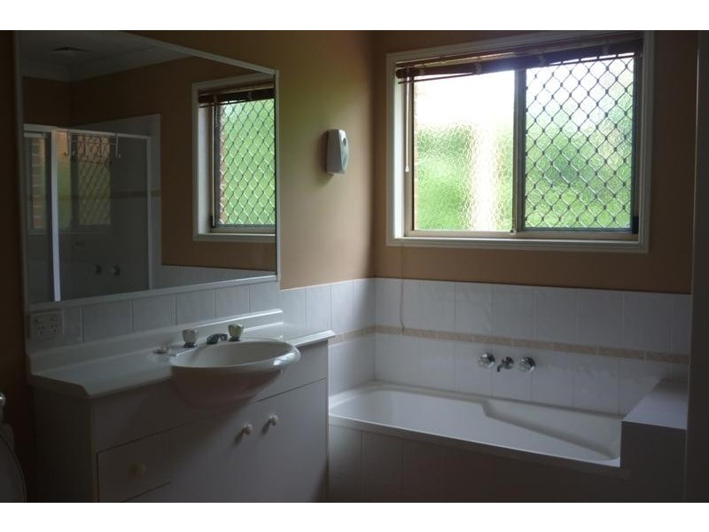 60 Sunflower Cres, Calamvale QLD 4116