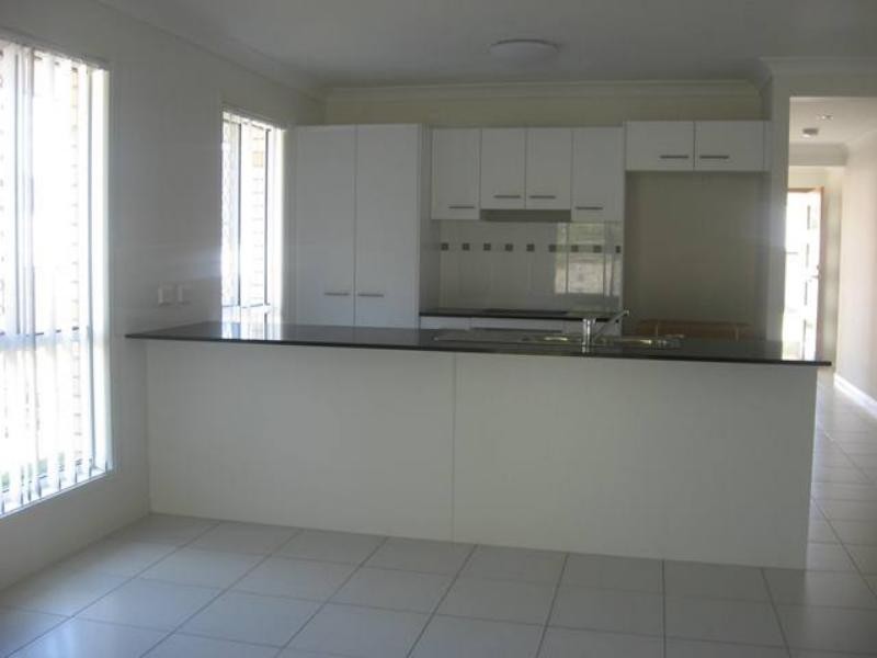 39 Breezeway Dr, Bahrs Scrub QLD 4207