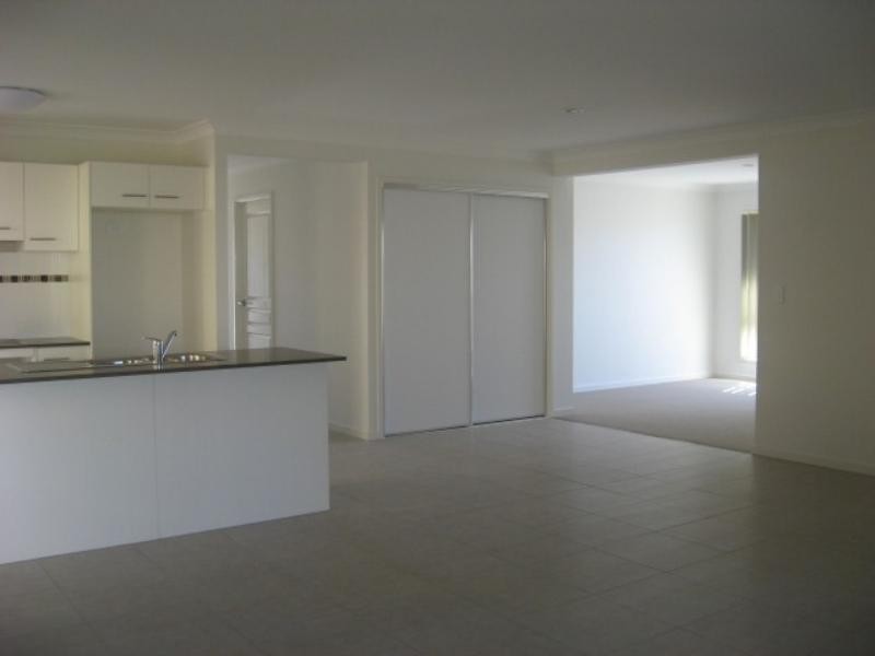 9 Nickel St, Pimpama QLD 4209