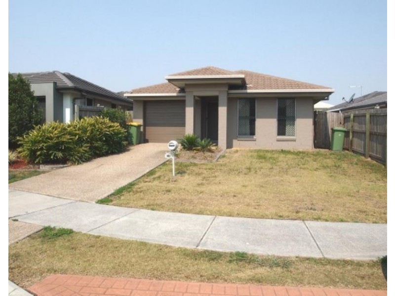 14 Shaun St, Redbank Plains QLD 4301
