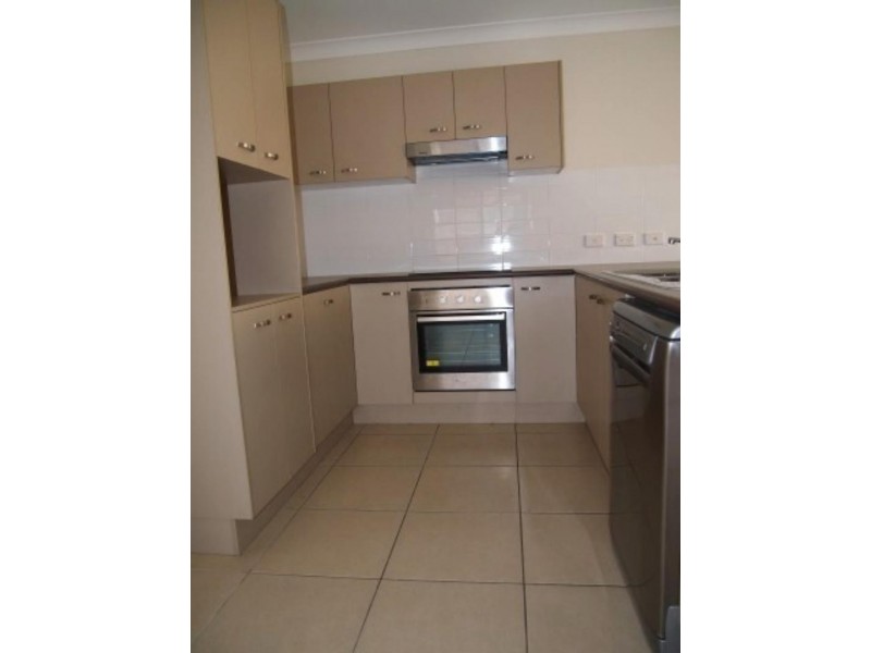 14 Shaun St, Redbank Plains QLD 4301
