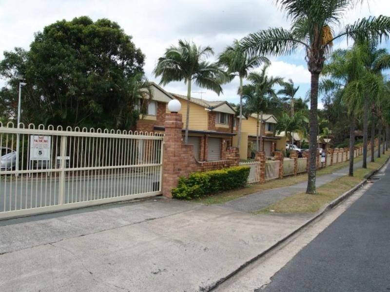 32/8 Briggs Rd, Springwood QLD 4127