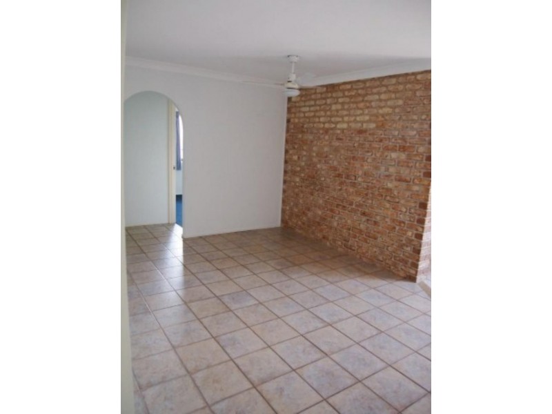 12  Frangipani Ct, Kallangur QLD 4503