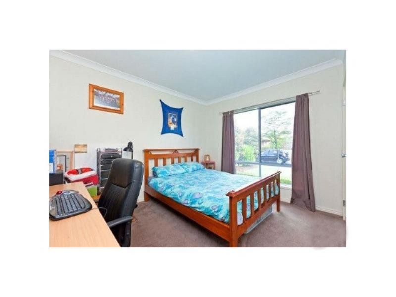 9 Aquila St, Redland Bay QLD 4165